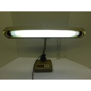 VTG UL Underwriters Laboratories Industrial Adjustable Desk Lamp WORKS